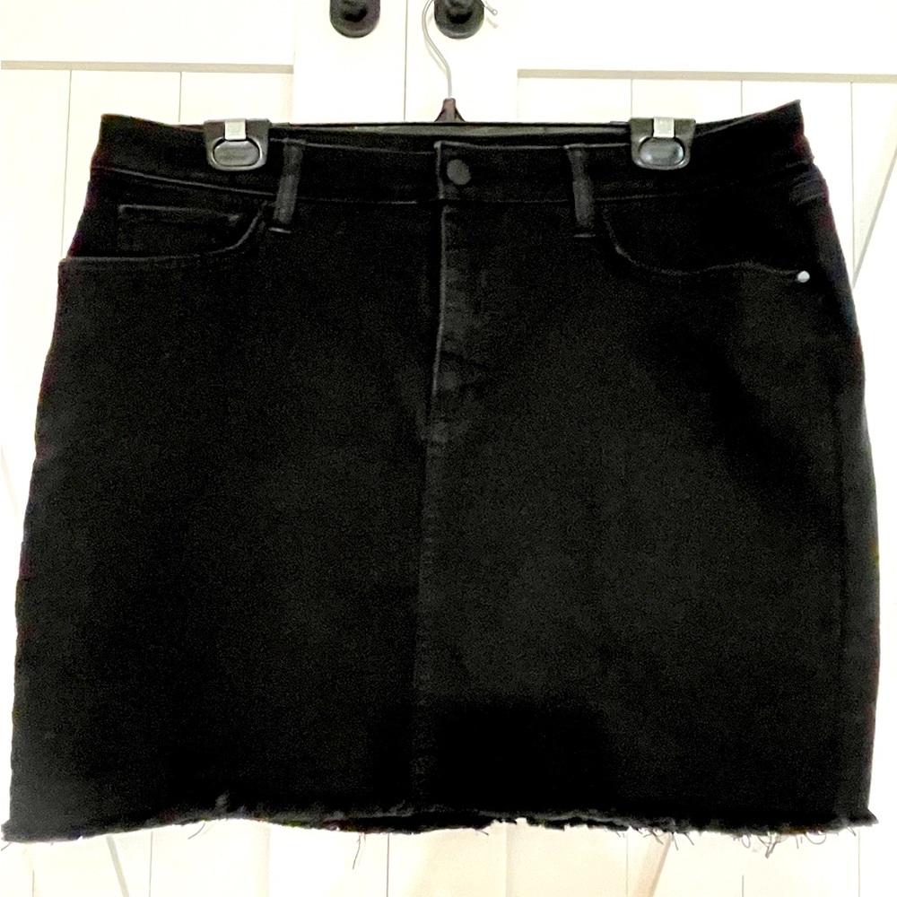 Black mini skirt size 16